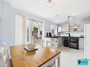 Kitchen/Diner- click for photo gallery